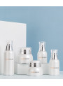  Pearl white pump bottle, white pump cap, silver neck, clear cover, 50ml